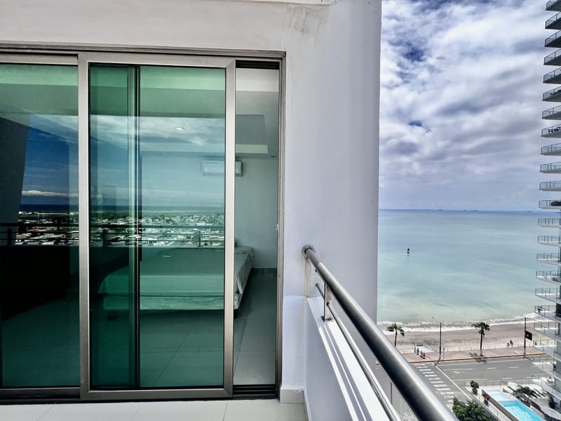 SAN LORENZO MALECÓN:  FRENTE AL MAR CON BALCÓN, PISCINA Y GYM — foto 15