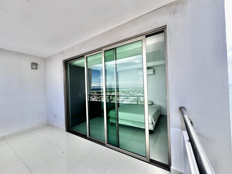 SAN LORENZO MALECÓN:  FRENTE AL MAR CON BALCÓN, PISCINA Y GYM — foto 16