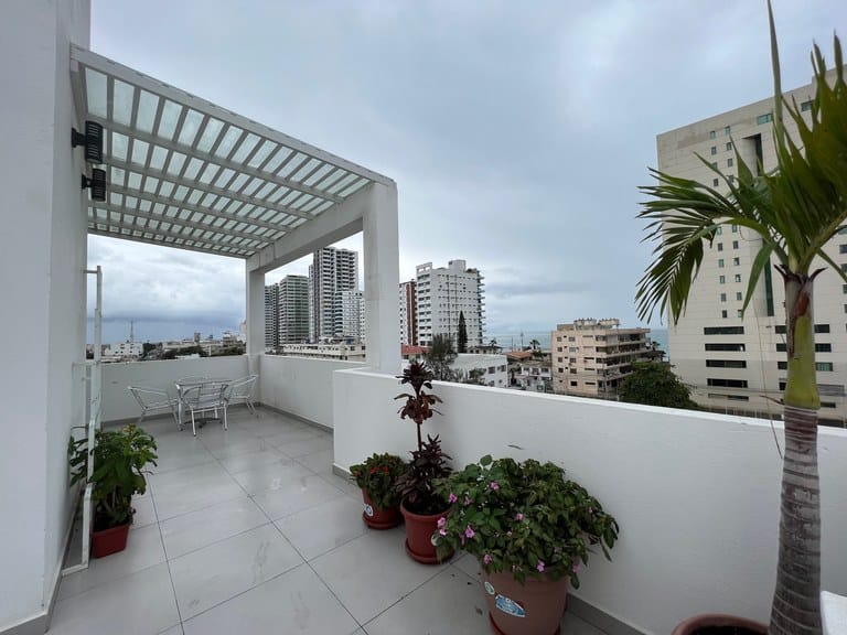 BRAND-NEW, BEAUTIFUL CONDO NEAR THE BEACH WITH A JACUZZI — photo 19