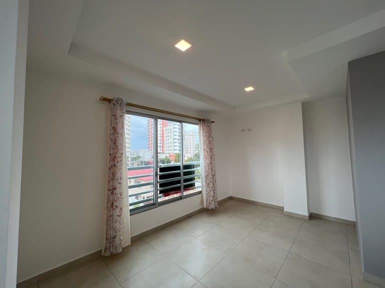 BRAND-NEW, BEAUTIFUL CONDO NEAR THE BEACH WITH A JACUZZI — photo 3