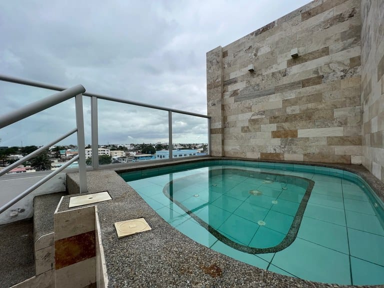 BRAND-NEW, BEAUTIFUL CONDO NEAR THE BEACH WITH A JACUZZI — photo 17