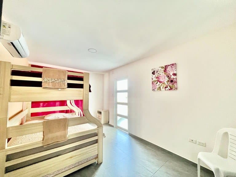 SALINAS: MODERN APARTMENT WITH A POOL NEAR THE BEACH — photo 9
