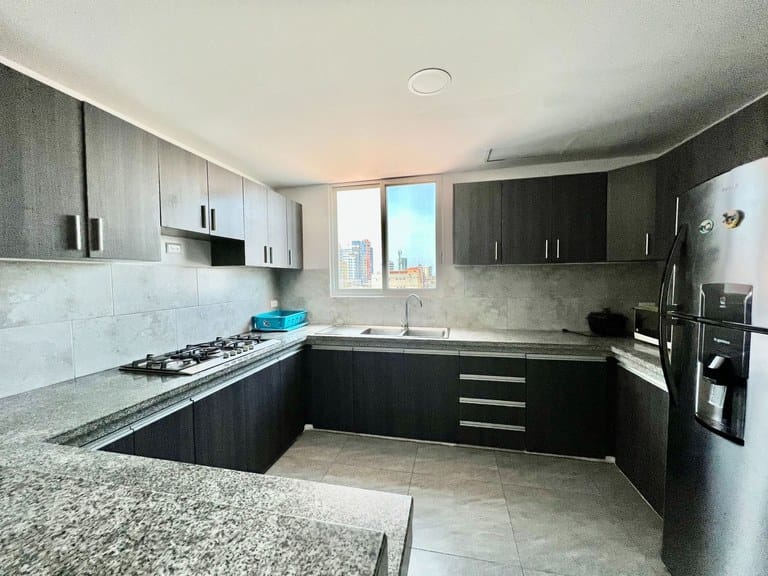 SALINAS: MODERN APARTMENT WITH A POOL NEAR THE BEACH — photo 4