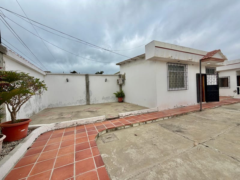 SALINAS DUNAS 2: 600 M2 FOR SALE, INCLUDING A HOUSE AND A SWIMMING POOL  — photo 29