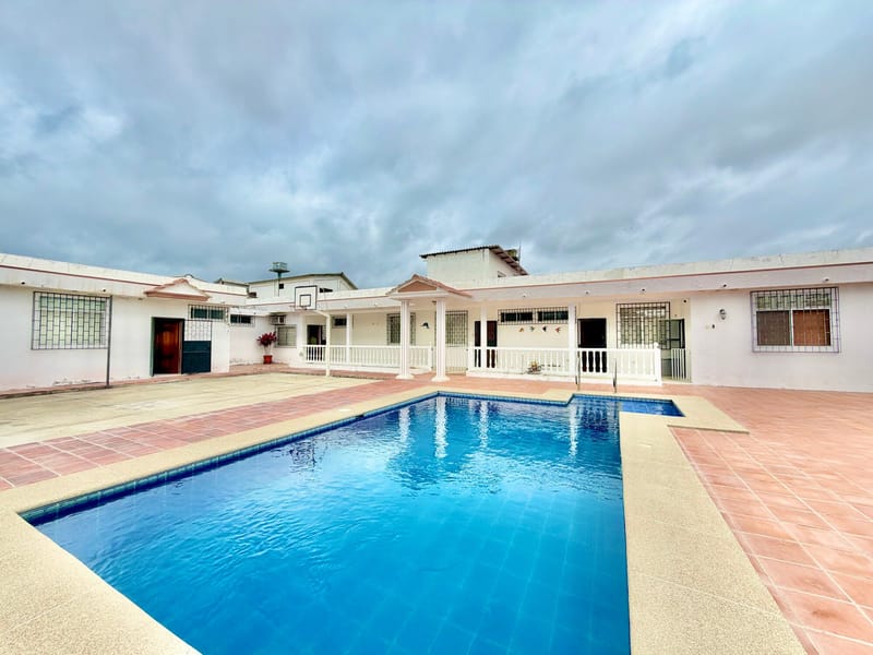 SALINAS DUNAS 2: 600 M2 FOR SALE, INCLUDING A HOUSE AND A SWIMMING POOL  — photo 2