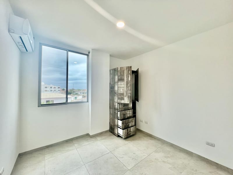 SAN LORENZO: BRAND-NEW APARTMENTS 3 BLOCKS FROM THE BEACH WITH A SWIMMING POOL — photo 10