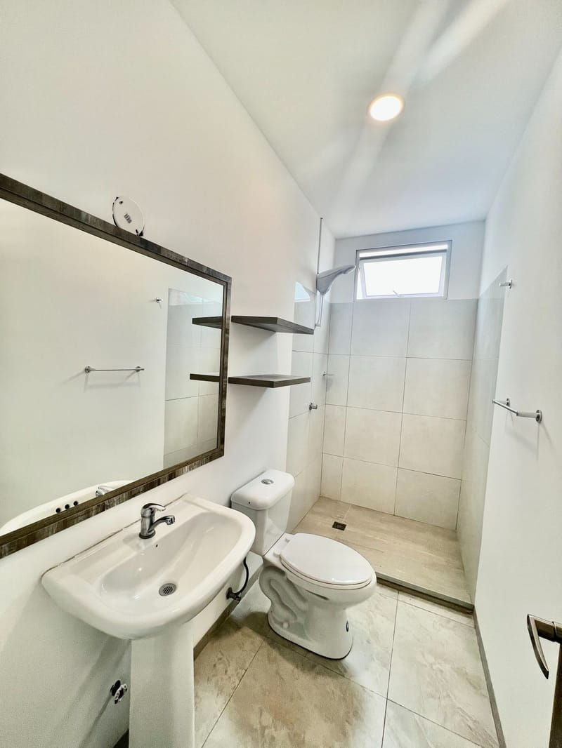 SAN LORENZO: BRAND-NEW APARTMENTS 3 BLOCKS FROM THE BEACH WITH A SWIMMING POOL — photo 11