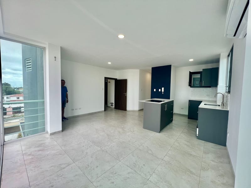 SAN LORENZO: BRAND-NEW APARTMENTS 3 BLOCKS FROM THE BEACH WITH A SWIMMING POOL — photo 6