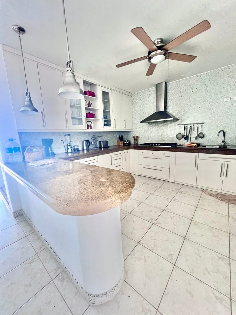 SPECTACULAR MEDITERRANEAN-STYLE HOME WITH A POOL IN CAPAES — photo 6