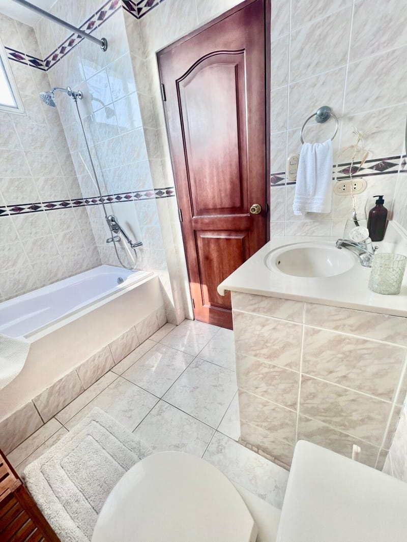 SPECTACULAR MEDITERRANEAN-STYLE HOME WITH A POOL IN CAPAES — photo 27