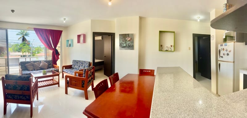 SALINAS SAN LORENZO 3/2, JUST 3 BLOCKS FROM THE BEACH, WITH A POOL — photo 5