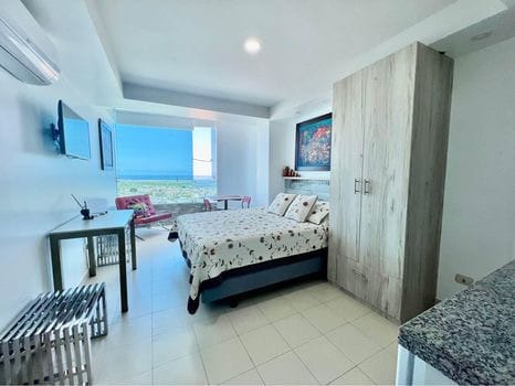 SPECTACULAR STUDIO APARTMENT WITH A POOL — photo 3