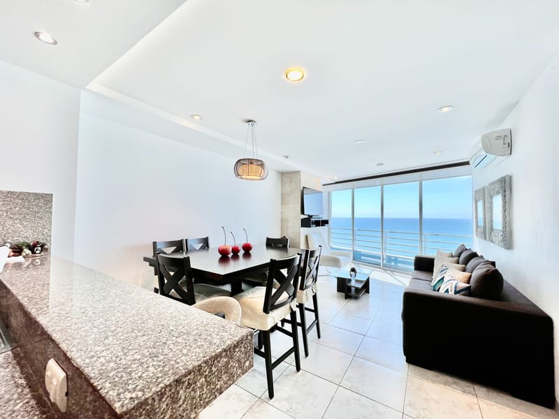 SAN LORENZO: GORGEOUS OCEANFRONT APARTMENT IN A BUILDING WITH A POOL, GYM, HOT TUB, AND ROOFTOP — photo 10