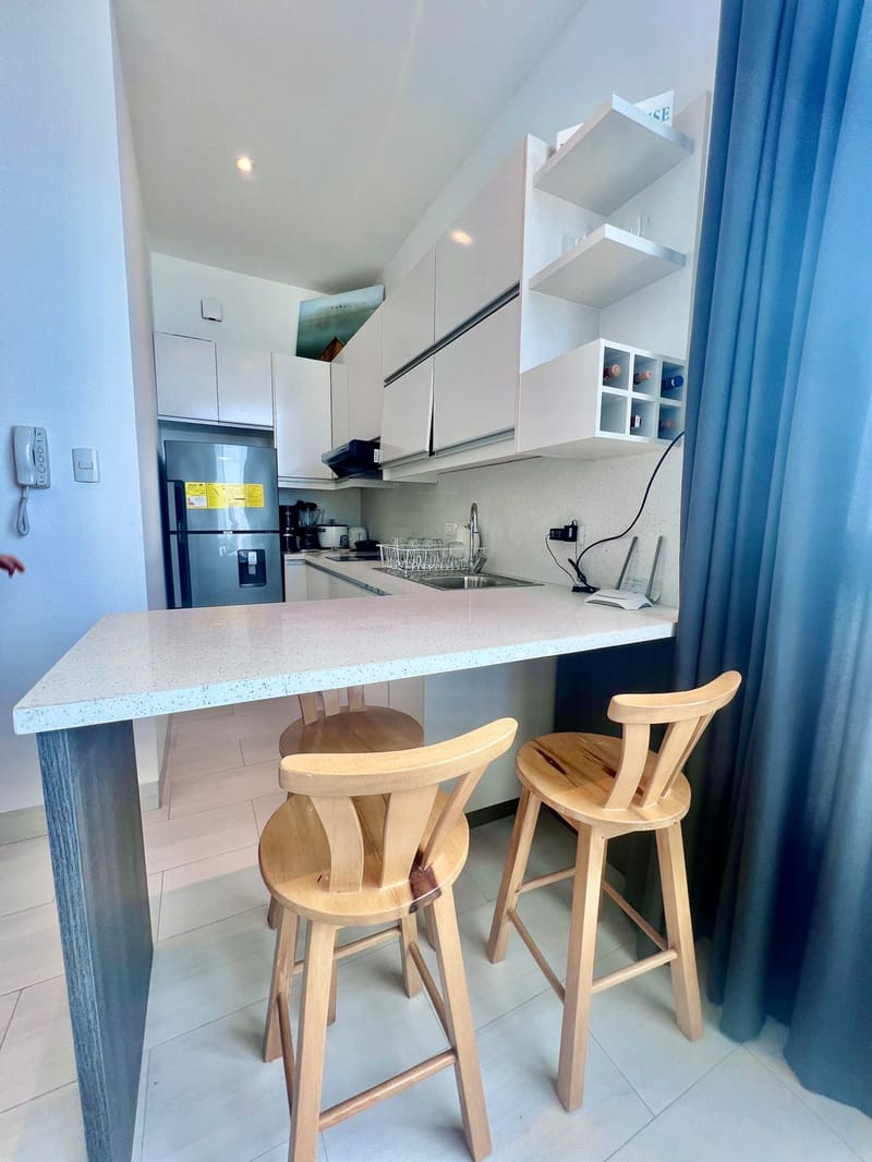 SAN LORENZO: BRAND-NEW SUITES IN A BEACHFRONT BUILDING WITH A POOL AND ROOFTOP — photo 3