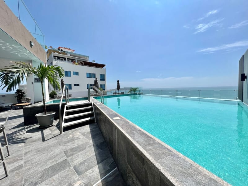 SAN LORENZO: BRAND-NEW SUITES IN A BEACHFRONT BUILDING WITH A POOL AND ROOFTOP — photo 12
