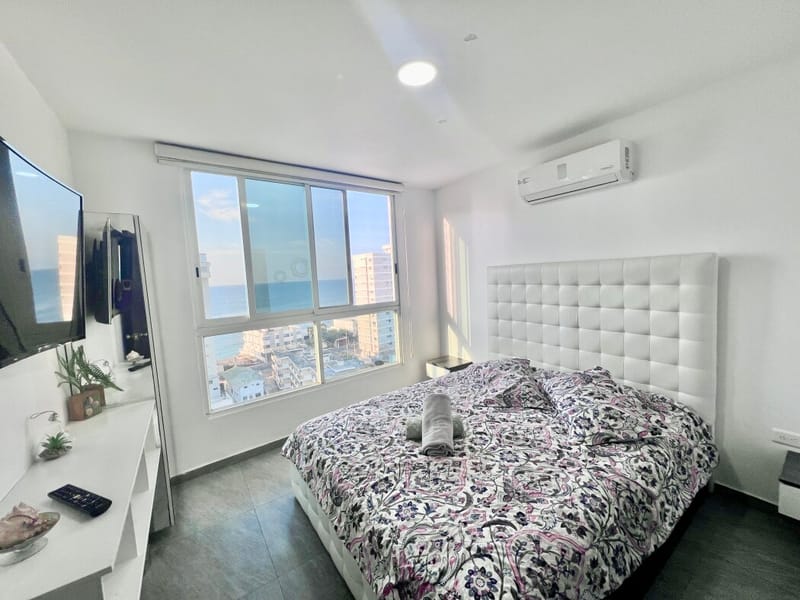 SAN LORENZO: SUITE CON VISTA AL MAR , PISCINA Y ROOFTOP — foto 9