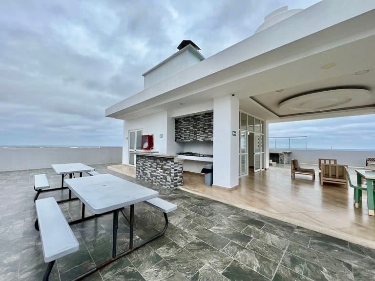 SAN LORENZO: SUITE CON VISTA AL MAR , PISCINA Y ROOFTOP — foto 15