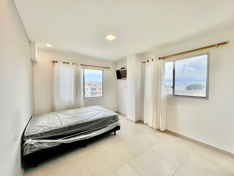 BRAND NEW BEAUTIFUL CONDO NEAR THE SEA WITH JACUZZI — foto 5