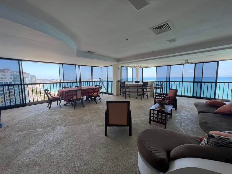AMAZING PENTHOUSE WITH 360-DEGREE VIEWS — photo 7