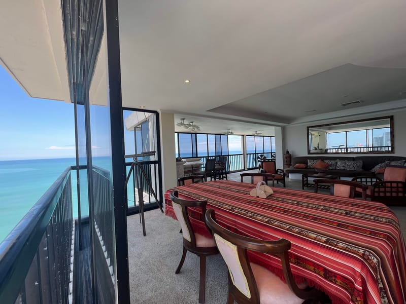 AMAZING PENTHOUSE WITH 360-DEGREE VIEWS — photo 5
