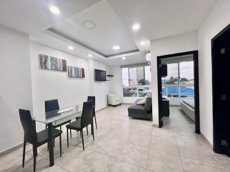 FOR SALE: APARTMENT IN A MODERN BUILDING WITH A POOL — photo 3