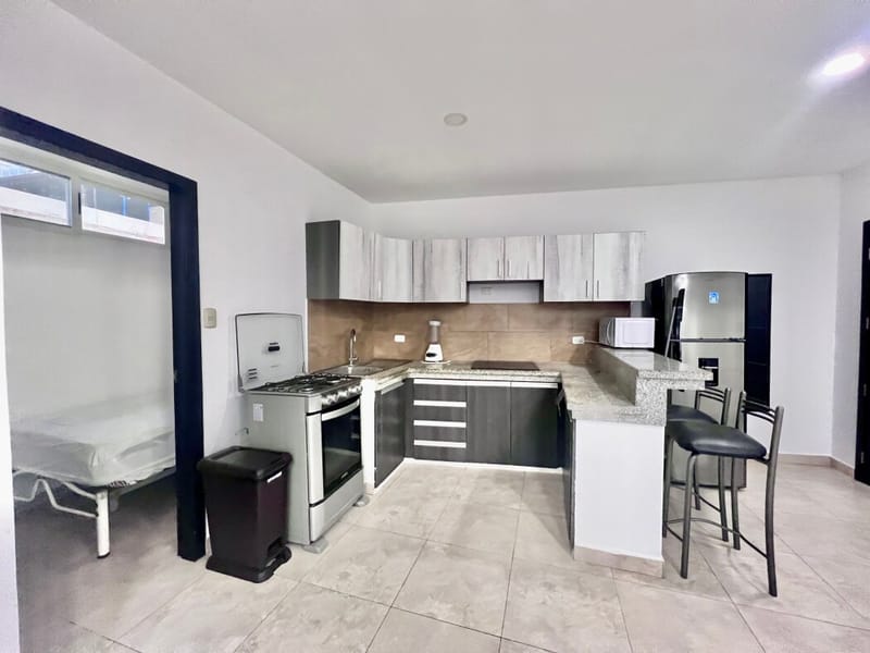 FOR SALE: APARTMENT IN A MODERN BUILDING WITH A POOL — photo 8