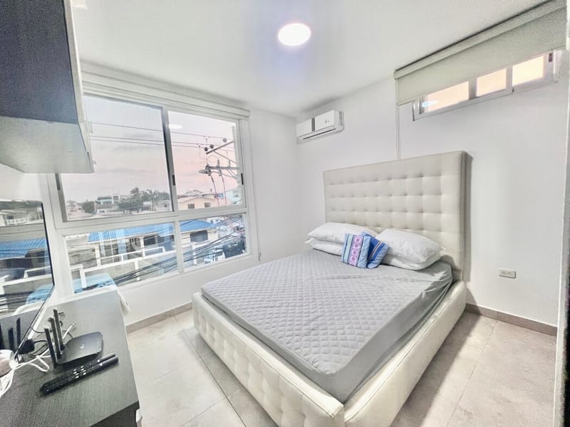 FOR SALE: APARTMENT IN A MODERN BUILDING WITH A POOL — photo 10