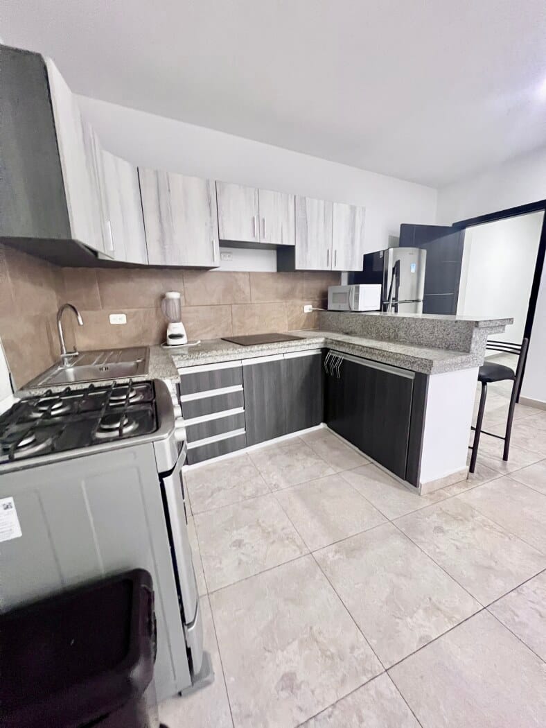 FOR SALE: APARTMENT IN A MODERN BUILDING WITH A POOL — photo 9