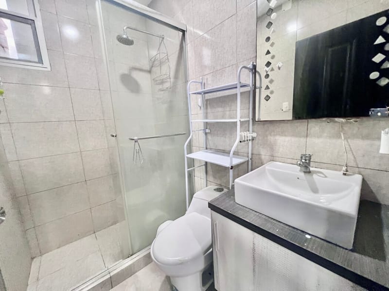 FOR SALE: APARTMENT IN A MODERN BUILDING WITH A POOL — photo 13