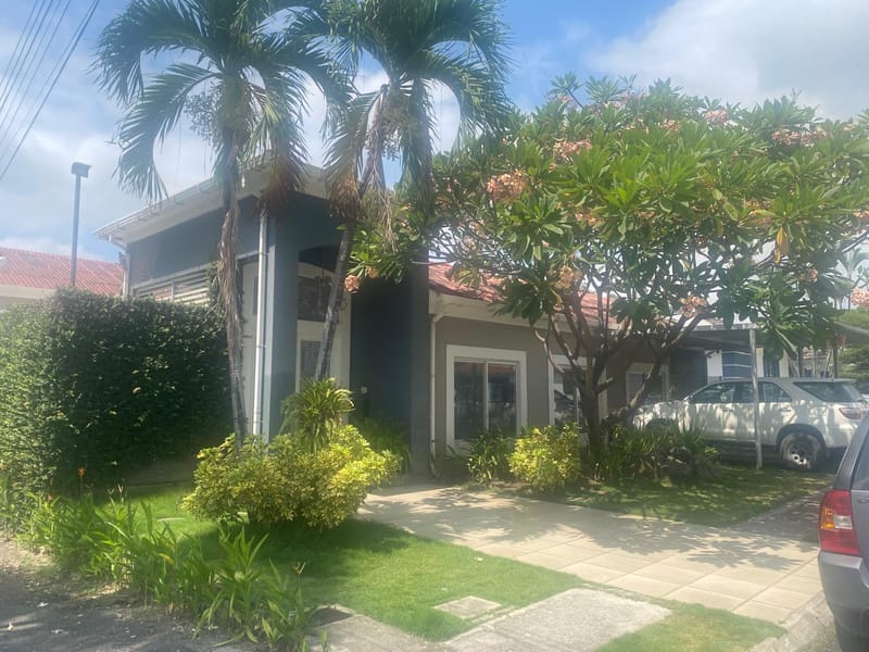 ON THE COAST, IN A GATED COMMUNITY: NEW SUITE FOR RENT WITH PRIVATE PATIO — photo 15