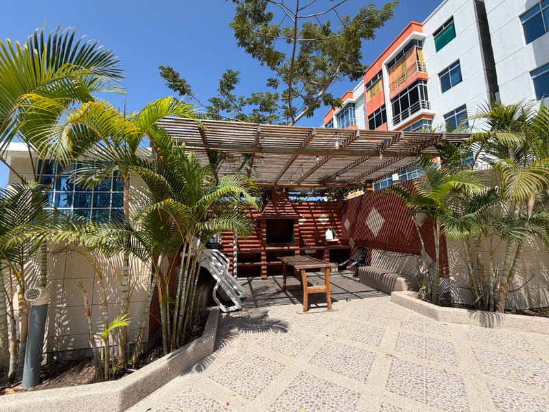 COSTA DE ORO: CONJUNTO CERRADO FRENTE AL MAR 2/2 CON PISCINA  — foto 8