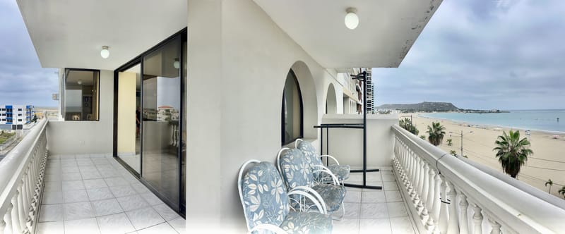 Stunning Beachfront Corner Condo in Chipipe — photo 7