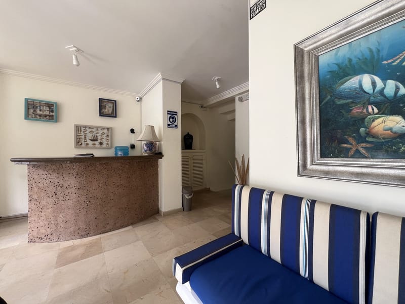 Stunning Beachfront Corner Condo in Chipipe — photo 17