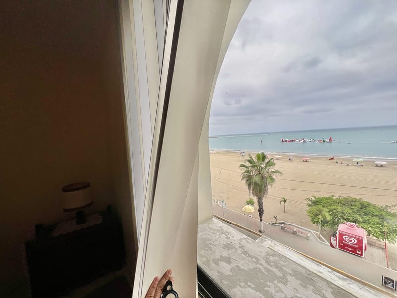 Stunning Beachfront Corner Condo in Chipipe — photo 12