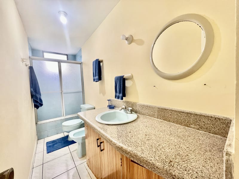 Stunning Beachfront Corner Condo in Chipipe — photo 14