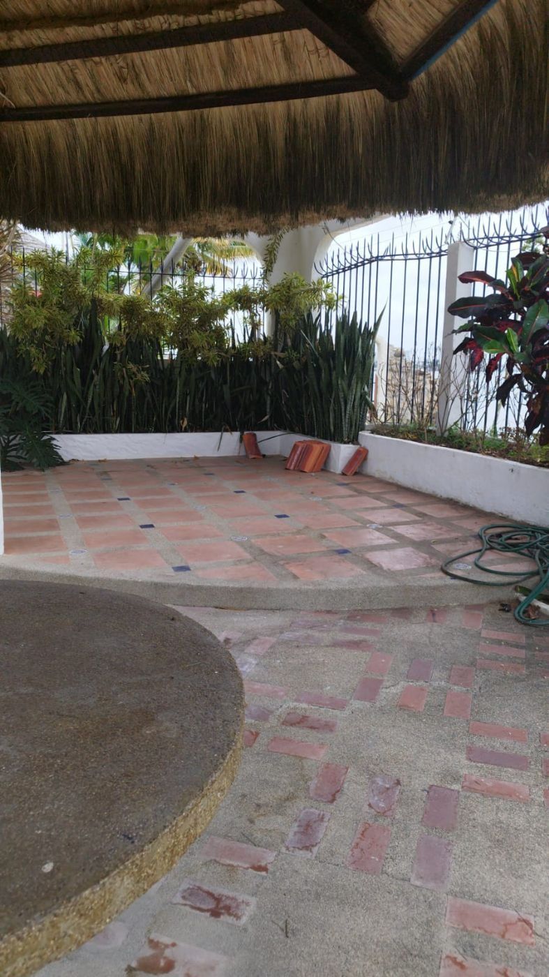 MILINA: 1,200 M2 CORNER PROPERTY ON THE BEACHFRONT WITH A SWIMMING POOL  — photo 5