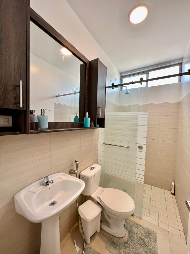 BEAUTIFUL BRAND-NEW APARTMENT — photo 14