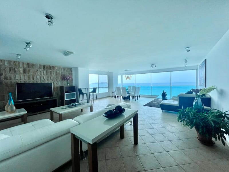 SAN LORENZO: EDIFICIO FRENTE AL MAR CON PISCINA Y YACUZZI — foto 3