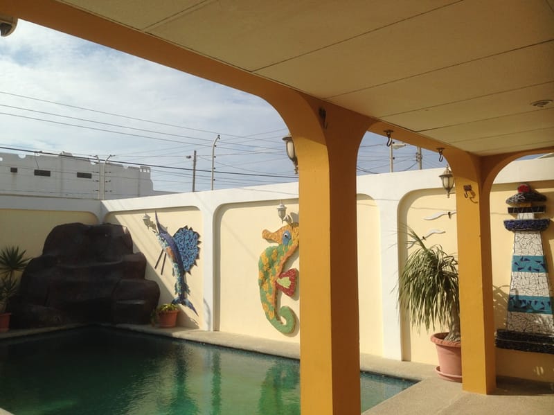 5-Bedroom House with Pool Near the Ocean — photo 27