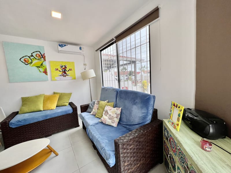 COMPLEX WITH A POOL JUST 4 BLOCKS FROM THE BEACH  ChatGPT — photo 17