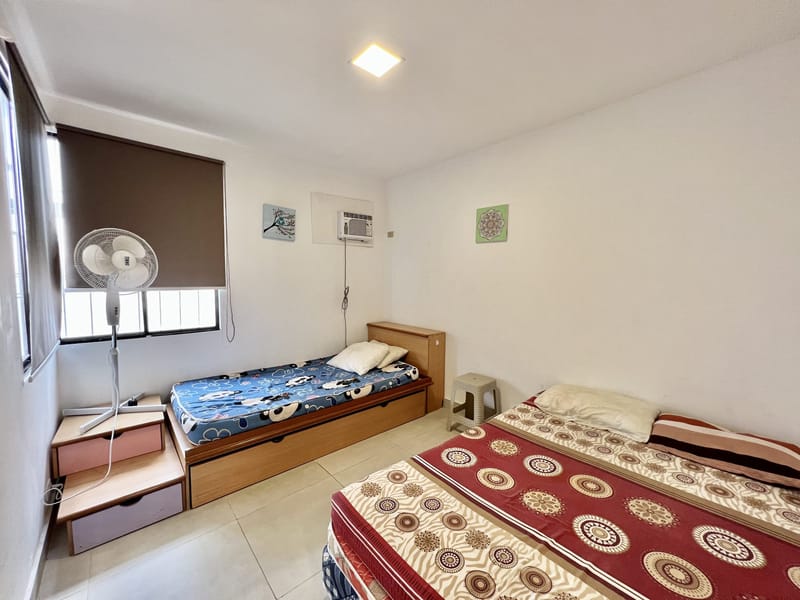 COMPLEX WITH A POOL JUST 4 BLOCKS FROM THE BEACH  ChatGPT — photo 12