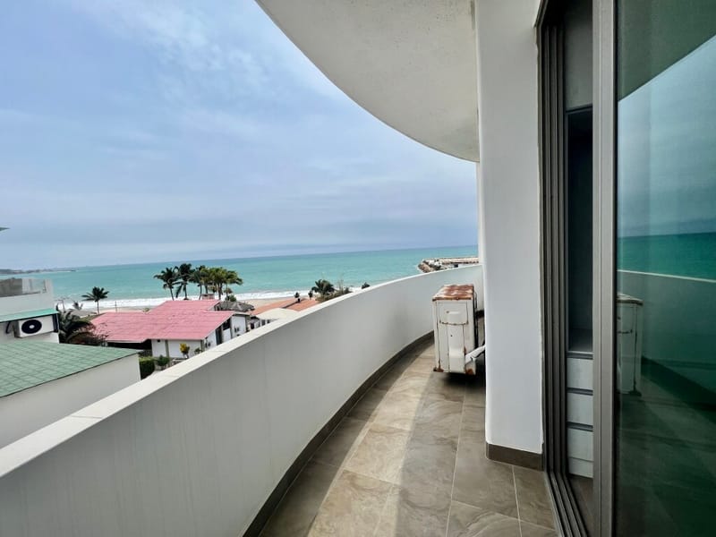 PUNTA BLANCA: DE ESTRENO CON 2 BALCONES Y PISCINA — foto 7