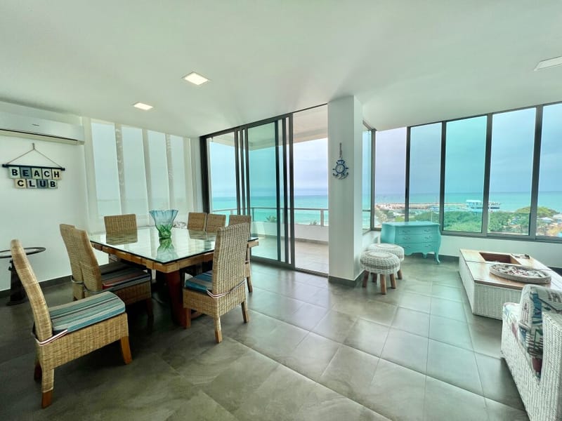 PUNTA BLANCA: DE ESTRENO CON 2 BALCONES Y PISCINA — foto 3