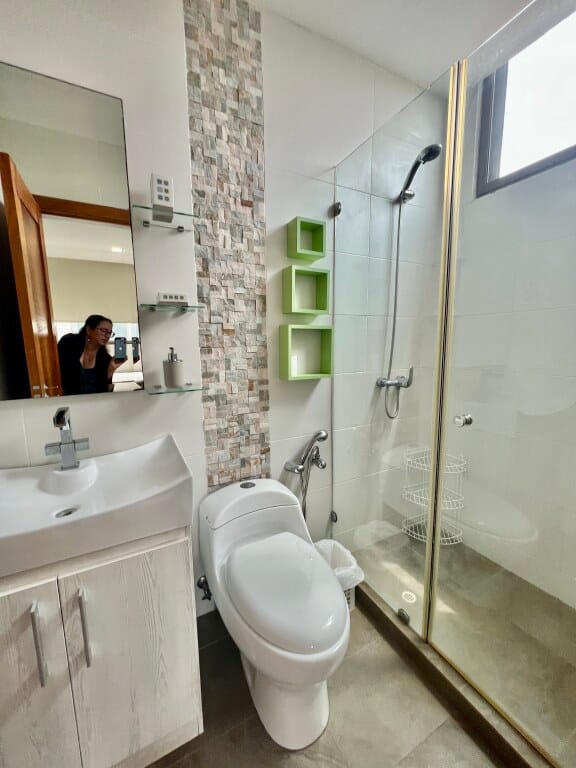 PUNTA BLANCA: DE ESTRENO CON 2 BALCONES Y PISCINA — foto 9