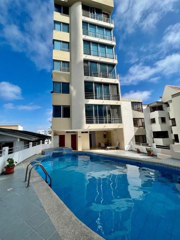 San Lorenzo: Home Steps from the Ocean with Pool and Parking — foto 17