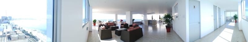 STUNNING 2-Bedroom Apartment in a Beachfront Building with a Pool and Rooftop — photo 23