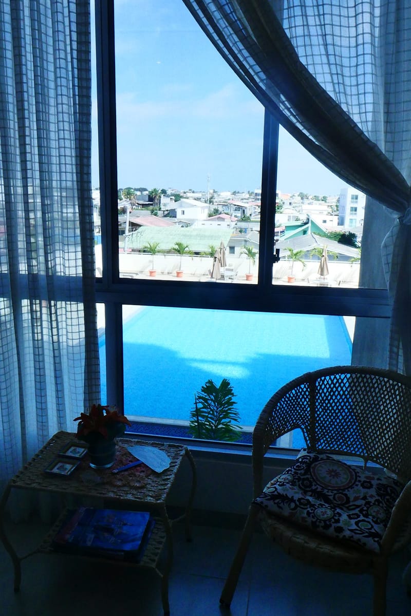 STUNNING 2-Bedroom Apartment in a Beachfront Building with a Pool and Rooftop — photo 20