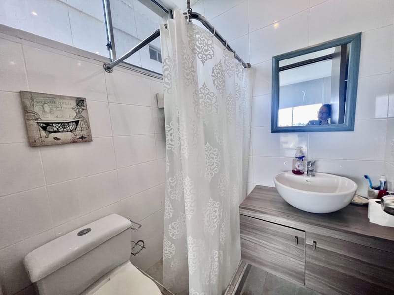 STUNNING 2-Bedroom Apartment in a Beachfront Building with a Pool and Rooftop — photo 15