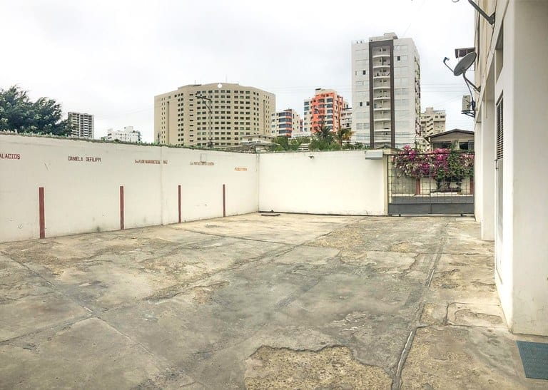 RENOVATED SUITE WITH BALCONY AND REMOTE-CONTROLLED PARKING — photo 12