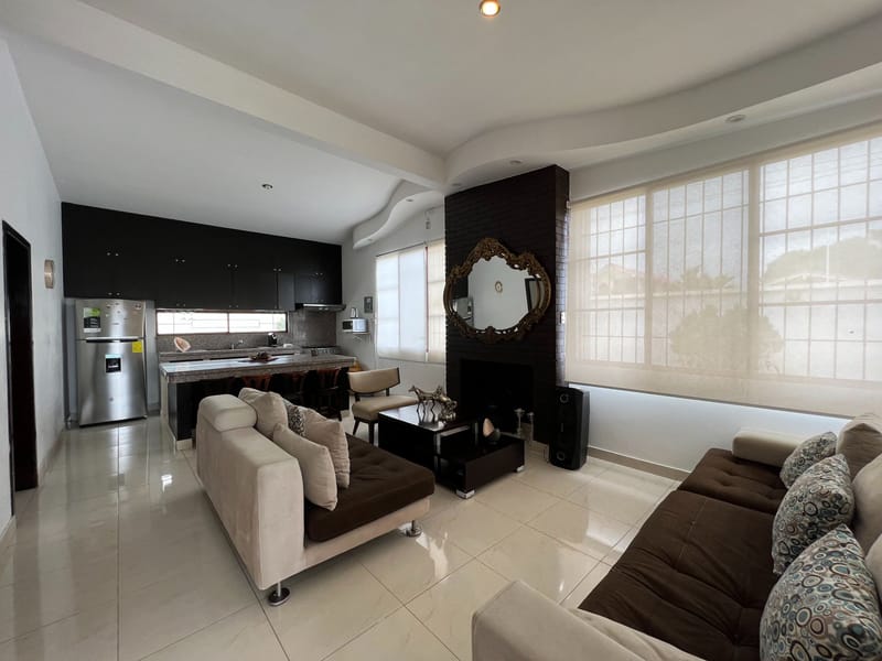 Spectacular Home with Pool in Chipipe — photo 26